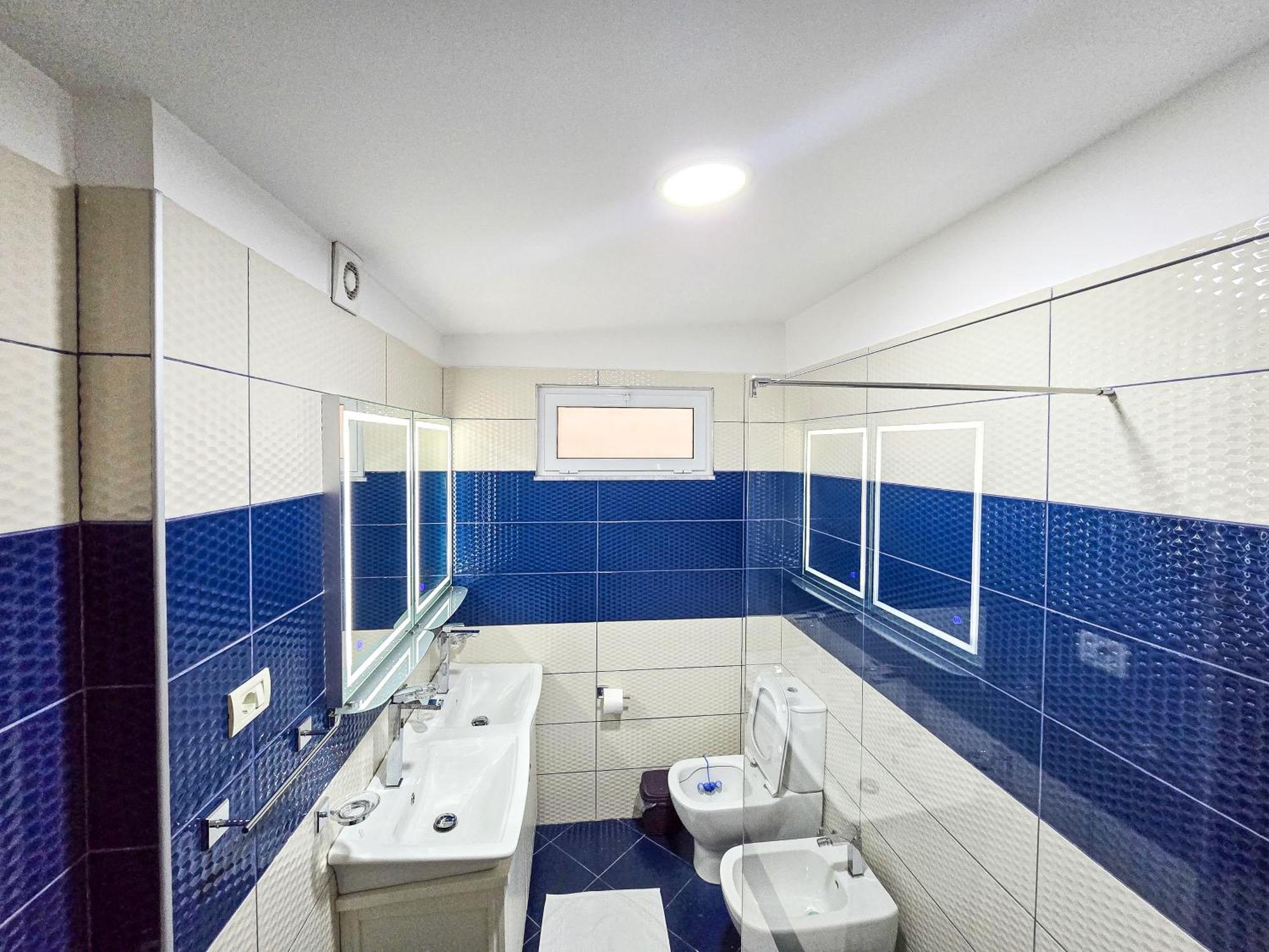 Lake Park 2Br Apartment Tiranë Luaran gambar