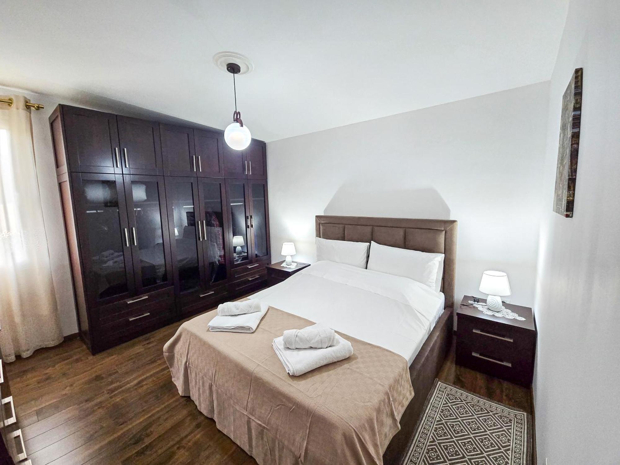 Lake Park 2Br Apartment Tiranë Luaran gambar