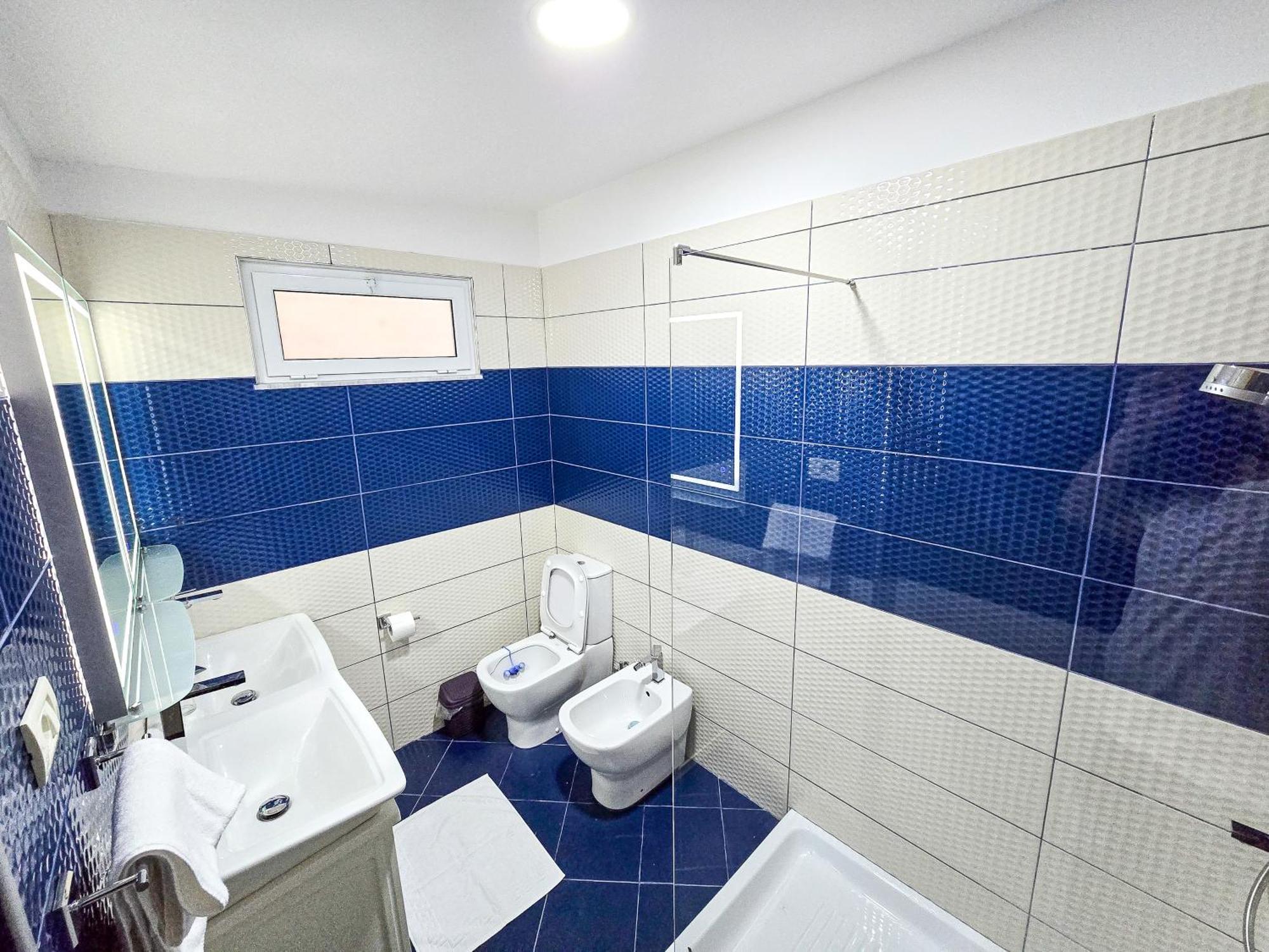 Lake Park 2Br Apartment Tiranë Luaran gambar