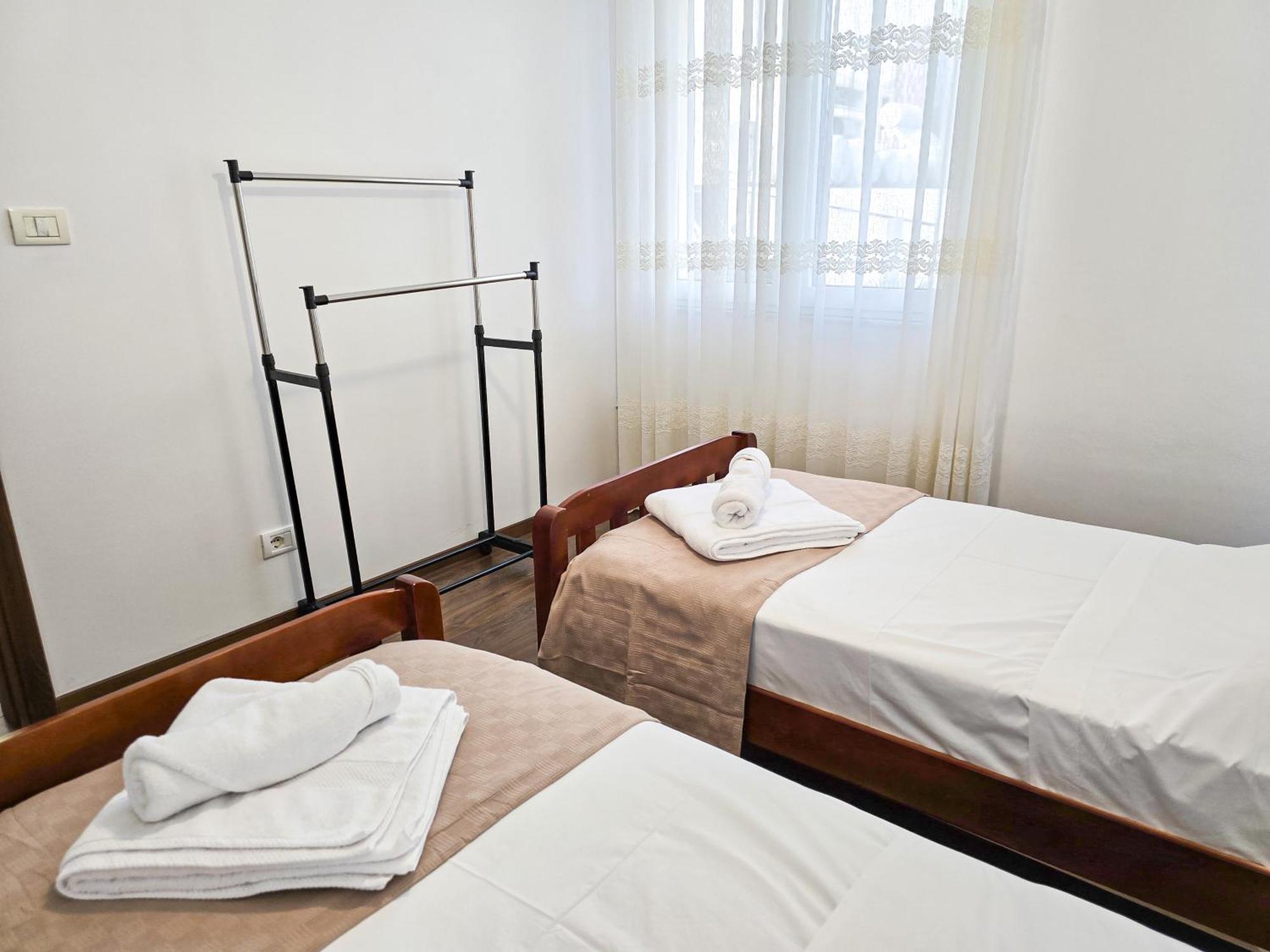 Lake Park 2Br Apartment Tiranë Luaran gambar