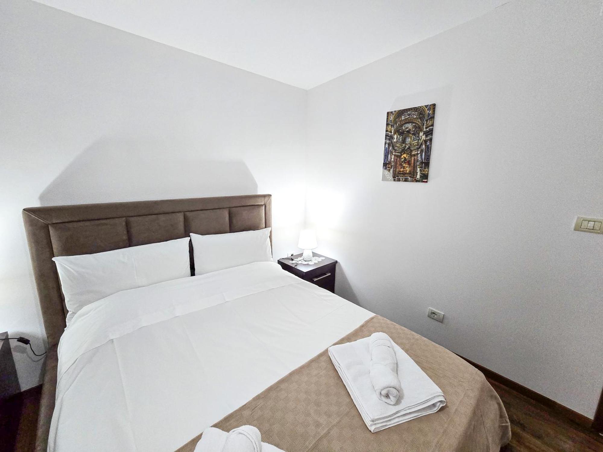 Lake Park 2Br Apartment Tiranë Luaran gambar