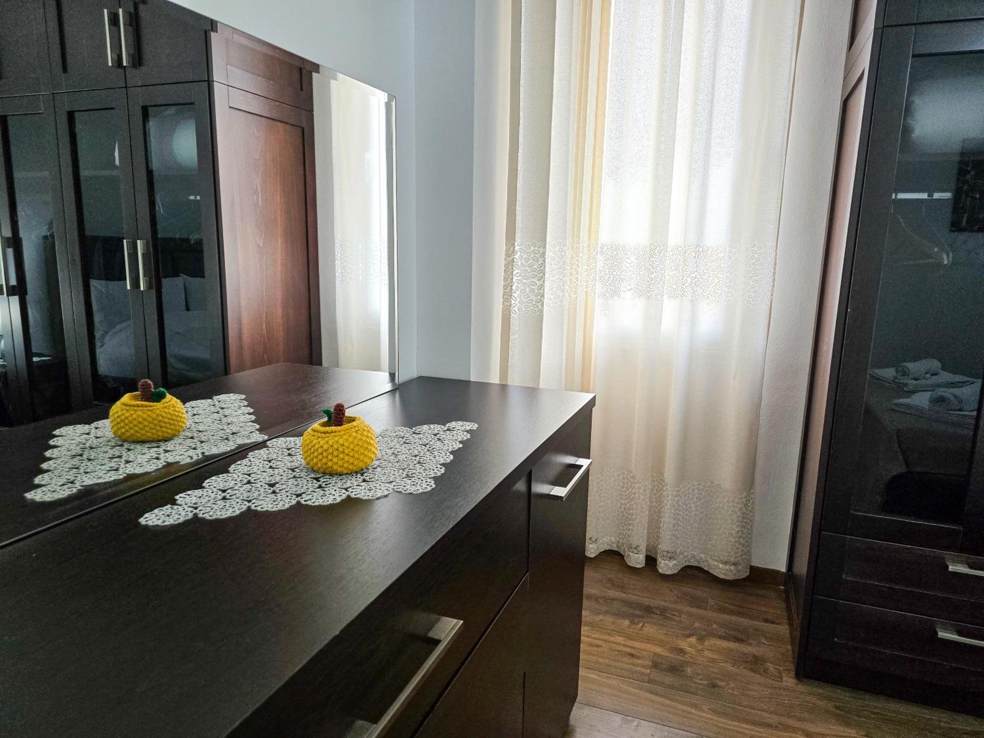 Lake Park 2Br Apartment Tiranë Luaran gambar